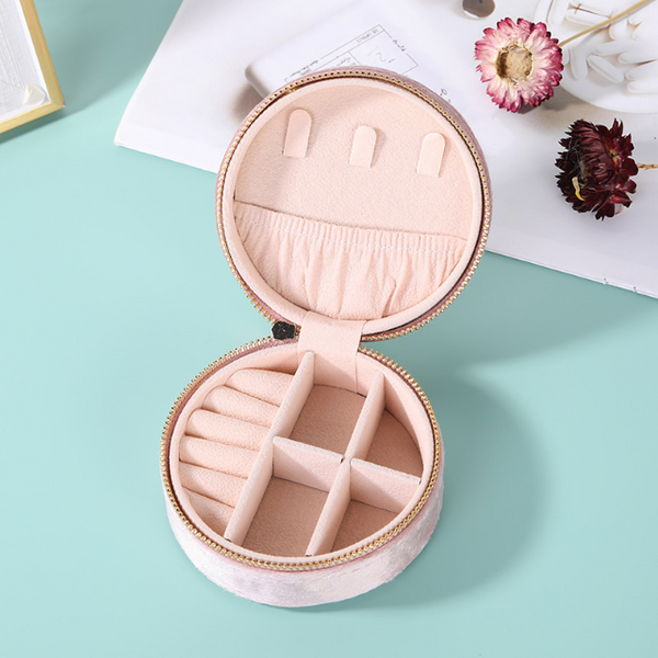 last-true-angel-blush-pink-velvet-travel-jewellery-case-1