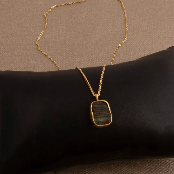 El Joyero Raw Labradorite Gemstone Necklace