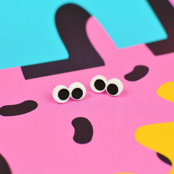 Googly eye stud earrings