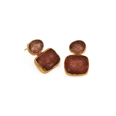 El Joyero Handmade Raw Strawberry Quartz Gemstone Stud Earrings